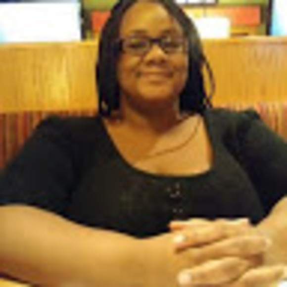 Meet your Posher, Amber - Picture 1 of 1